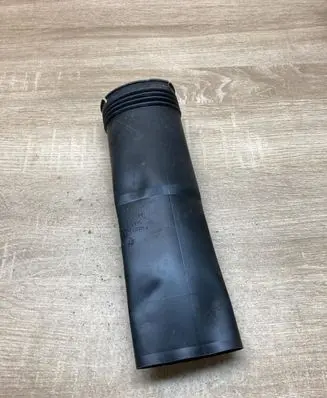 Skoda Octavia Mk3 (5E) Rear strut damper dust cover boot 5Q0513425H