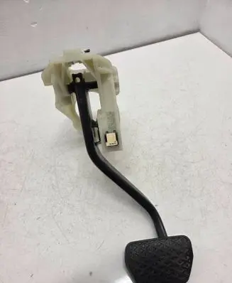 BMW 3 F30 F35 F31 Brake pedal 6860647
