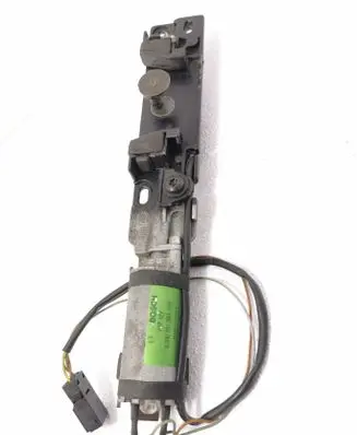 BMW 7 E38 Central locking motor 0390201300