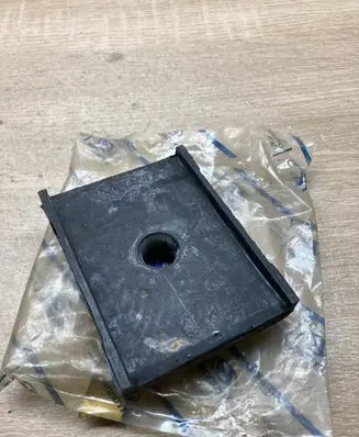 Hyundai H200 Rear coil spring rubber mount 552734A900