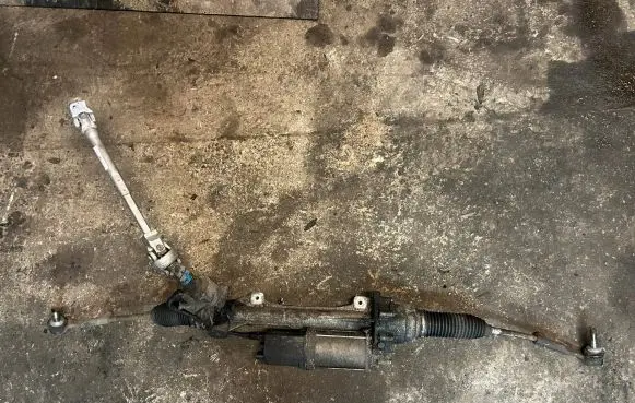 BMW 4 F36 Gran coupe Steering rack 142890