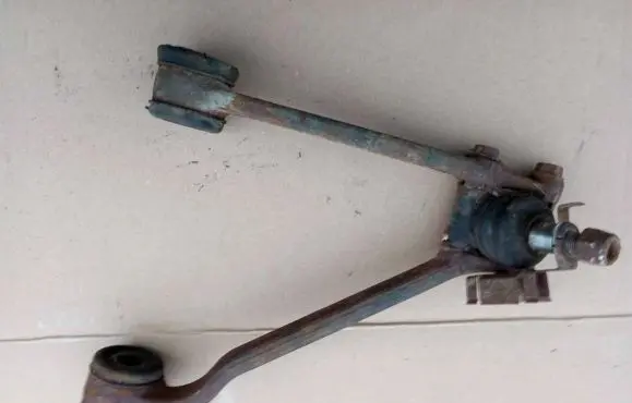Jaguar XJ X40 Front lower control arm/wishbone