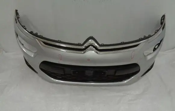 Citroen C4 II Picasso Front bumper 