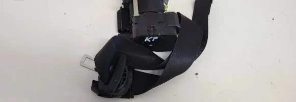 Mercedes-Benz S W220 Front seatbelt 33015929F