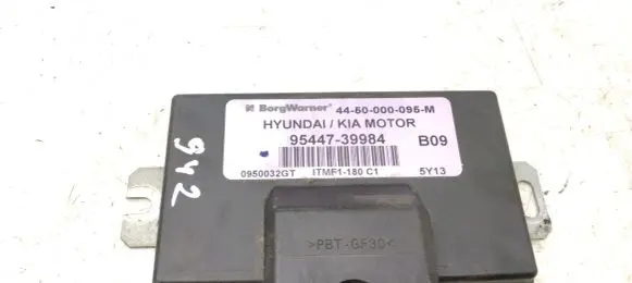 KIA Sportage Transfer box differential control unit 9544739984