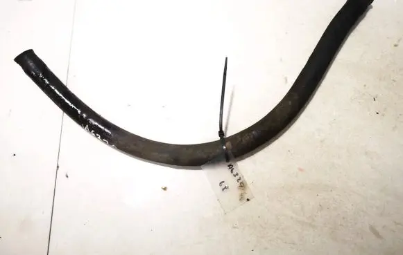 Volkswagen PASSAT B5 Engine coolant pipe/hose