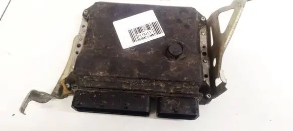 Toyota Auris 150 Engine control unit/module 8966102D83