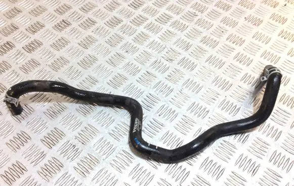 Volvo XC90 Engine coolant pipe/hose 31338302