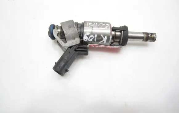Audi A4 S4 B8 8K Fuel injector 06H906036G