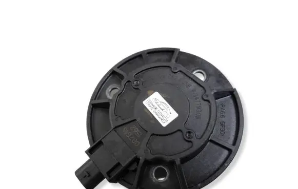 Volkswagen PASSAT B8 Camshaft vanos timing valve 06L109259A
