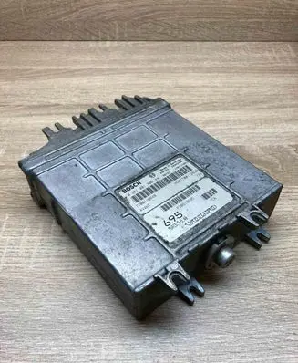 Volvo S40 Engine control unit/module ECU 7700110648 0281001906 P30613695