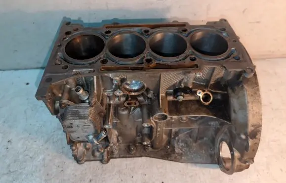 Mercedes-Benz C W205 Engine block 27410
