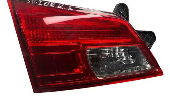 Subaru Outback Tailgate rear/tail lights 13220072