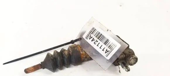 Hyundai i30 Clutch master cylinder 