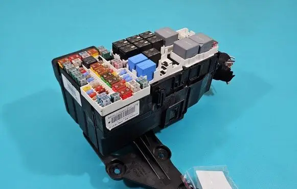 Fuse box set