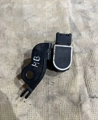 Mercedes-Benz C W205 Air suspension front height level sensor A2229050503