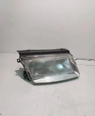 Volkswagen PASSAT B5 Headlight/headlamp 2142