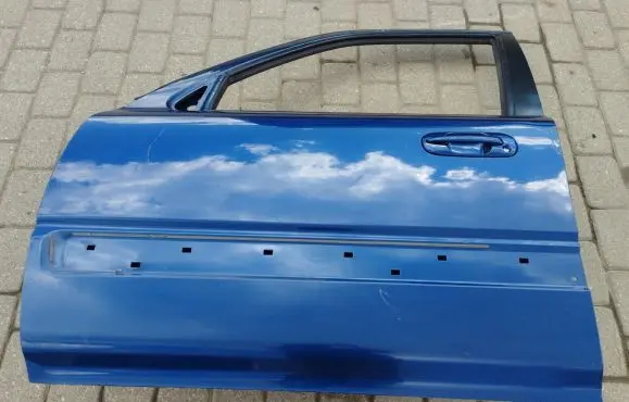 Honda CR-V Front door