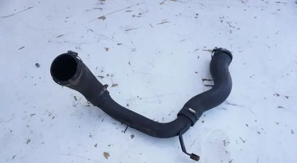 Intake resonator