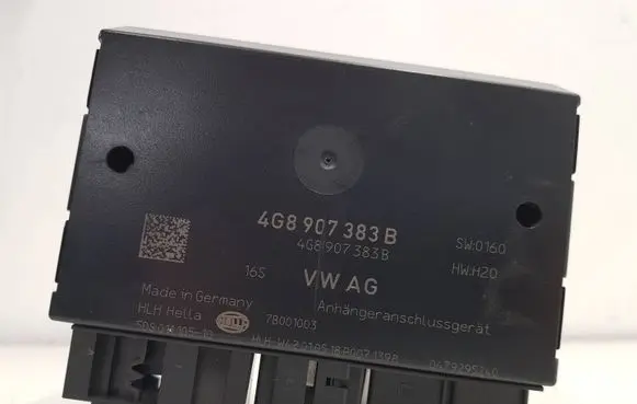 Audi A6 S6 C7 4G Tow bar trailer control unit/module 4G8907383B