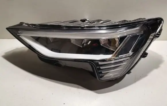 Audi e-tron Headlight/headlamp 4KE941039 030111023300