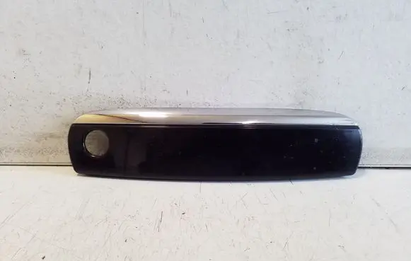 Audi A6 S6 C6 4F Front door handle cover 4F2837240B