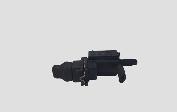 BMW 5 E60 E61 Turbo solenoid valve 70231800 7810831