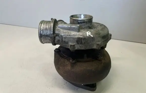 Volvo V70 Turbo 8689592 723167 GT2052V