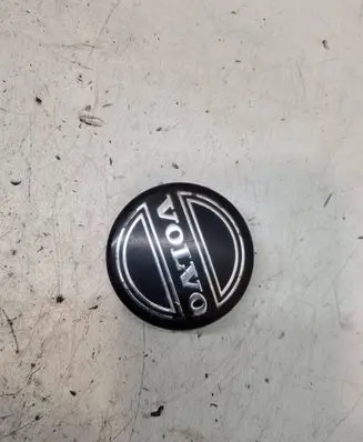 Volvo V70 Original wheel cap 30666913 D38MA VLB0011