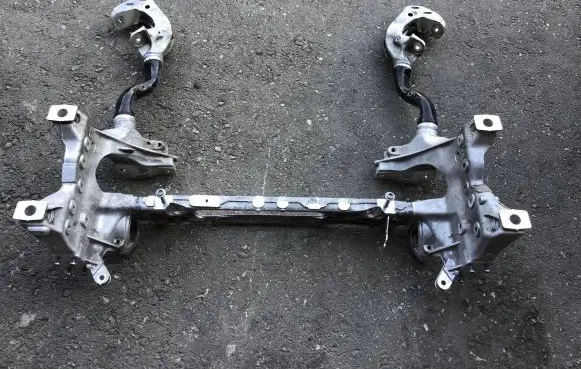 Volkswagen Touareg III Front subframe 4M0399315