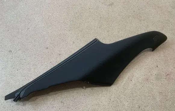 (C) pillar trim
