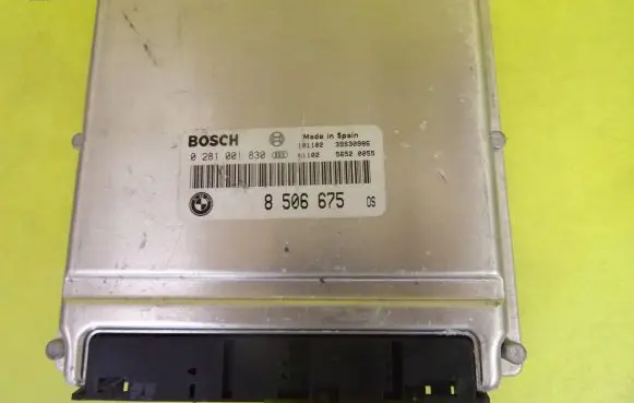 BMW 5 E39 Engine control unit/module 0281001830