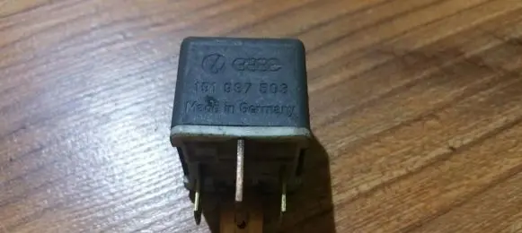 Skoda Fabia Mk1 (6Y) Other relay 191937503 4ra003510-58