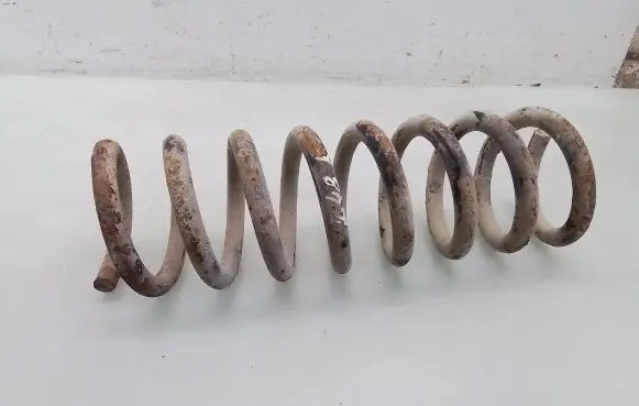 Mercedes-Benz E W210 Rear coil spring