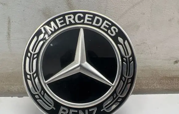 Mercedes-Benz CLA C118 X118 Original wheel cap A2224002200