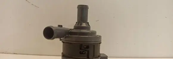 Volvo V60 Water pump 31493259