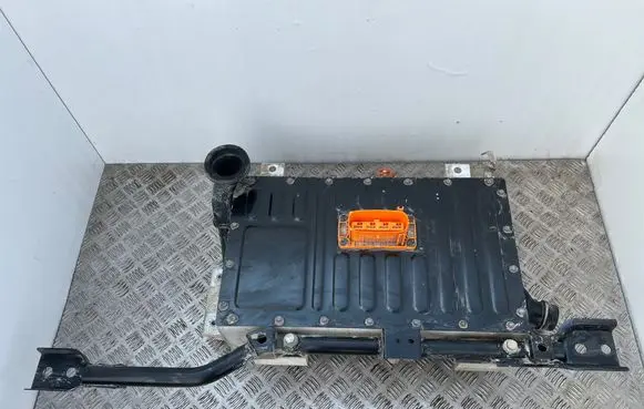 Renault Clio V Hybrid / electric car battery 295F03455R A209050739 295101189R
