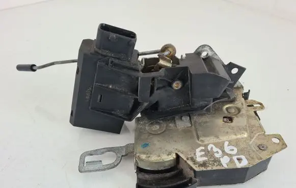 BMW 3 E36 Front door lock 