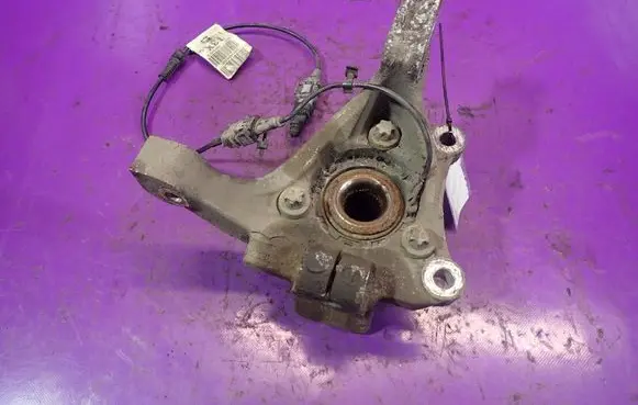 Opel Vectra C Front wheel hub spindle knuckle