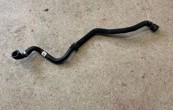 BMW 3 G20 G21 Engine coolant pipe/hose 8654869