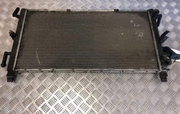 Volkswagen Transporter - Caravelle T4 Coolant radiator 701121253K