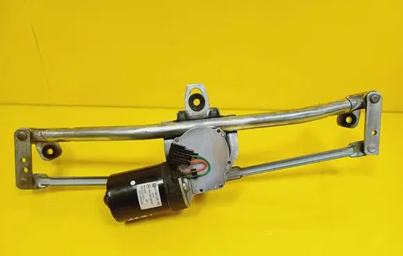 Audi A3 S3 8L Front wiper linkage and motor 1J1955113A 1J0955325A