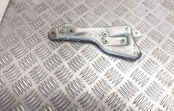 Mercedes-Benz E W212 Other engine bay part A6510901041