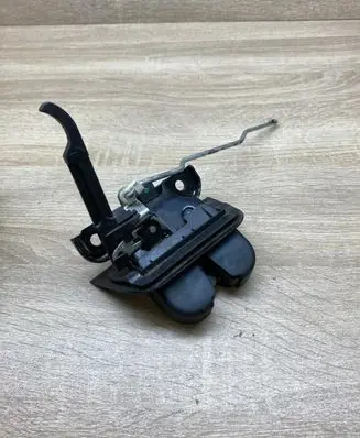 Tailgate/trunk/boot lock/catch/latch