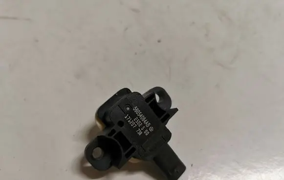 Dodge Durango Airbag deployment crash/impact sensor 56054084AB