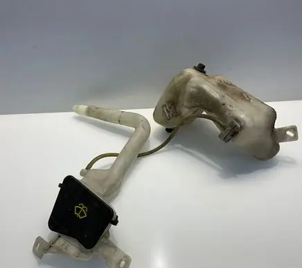 Mercedes-Benz E W211 Windshield washer fluid reservoir/tank 2118602160 A2118602160
