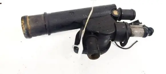 Skoda Superb B5 (3U) Engine coolant pipe/hose 038121132D