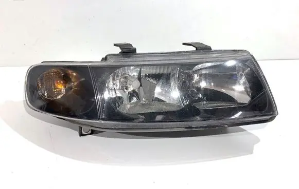 Seat Leon (1M) Headlight/headlamp 1M1941002D
