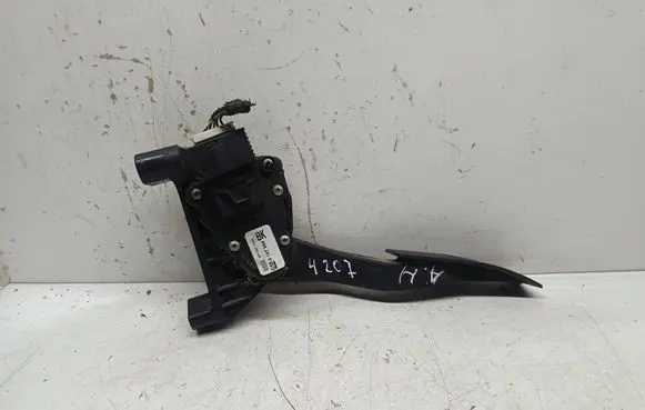 Opel Astra H Accelerator throttle pedal 9157998 6PV00811200