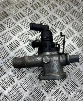 Volkswagen Touran I Engine coolant pipe/hose 038121133J